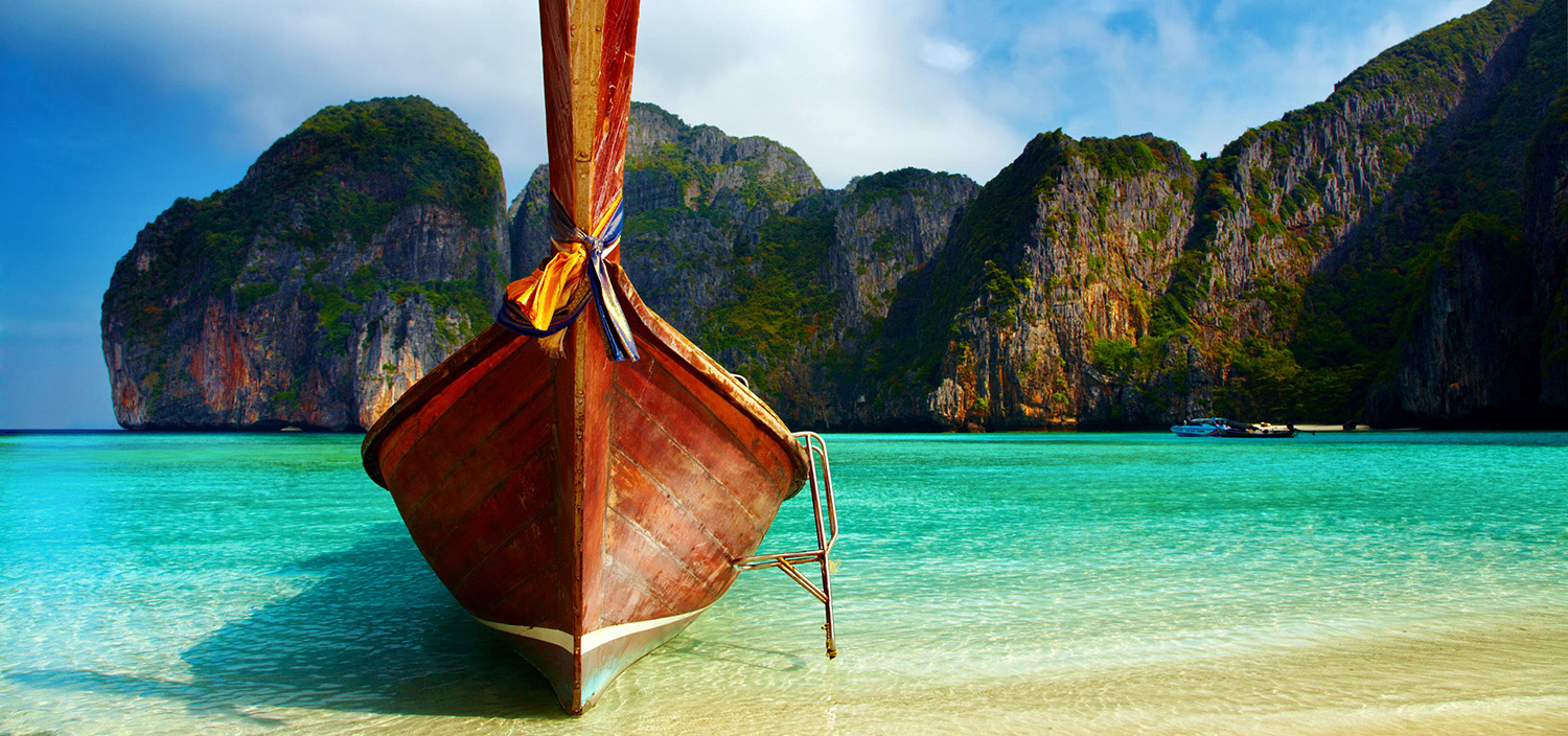 Thailand Yacht Charter boat in tropical bay